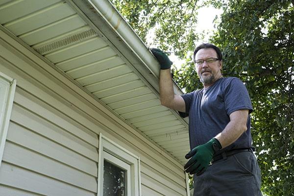 Gutter Cleaning of Bonita Springs workers