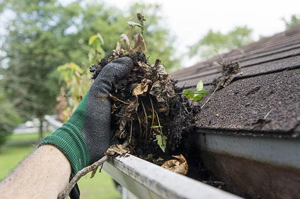 there are various gutter cleaning methods including hand cleaning, pressure washing, and vacuuming